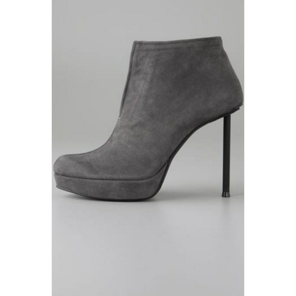 Stuart Weitzman Seamstress Gray Platform Booties … - image 2